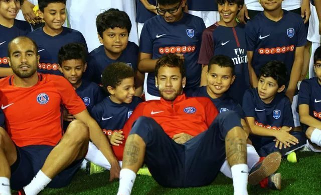 Neymar crowned 2017 Brazilian Mr football